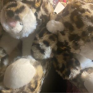 Cheetah Print Plush slippers brand new size7 /8